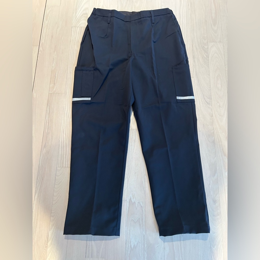 Fedex Stan Herman women’s cargo pants size 14R 
NWT. Clean, smoke free home.